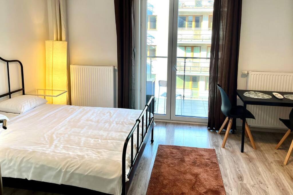 Okrzei Manufaktura Praga Apartament Warszawa